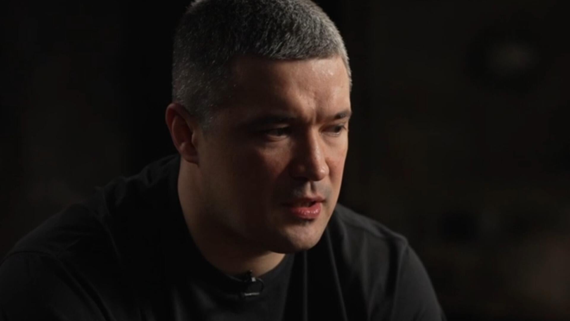 Ukraine's fired defense minister calls for elections despite war with Russia