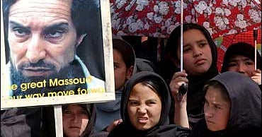 Slain Anti-Taliban Leader Remembered - CBS News