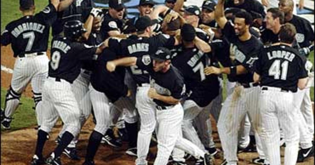 New York Yankees' Hideki Matsui, left, Ruben Sierra, center, and