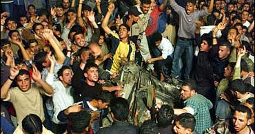 Arafat Advisor Slain In Gaza - CBS News