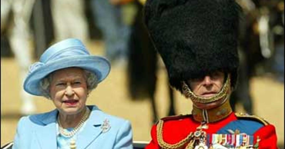 brits-celebrate-queen-s-birthday-cbs-news