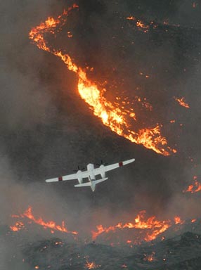 福山芳樹 FIRE BOMBER 2005 ELECTRIC FIRE 2007 Officials investigate Japan plane fire - ABC News
