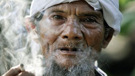 Indonesia earthquake victim 