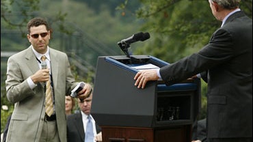 President Bush calls on a sunglasses clad and legally blind Peter Wallsten 
