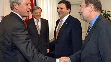 U.S. President George W. Bush, left, shakes hands with EU's foreign policy chief Javier Solana 