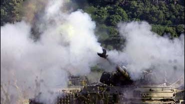 Israeli artillery fires into Lebanon 