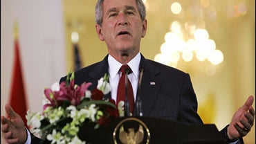 US President George W. Bush speaks during a joint press conference with Indonesian President Susilo Bambang Yudhoyono 20 November 2006 in Bogor, Indonesia. 