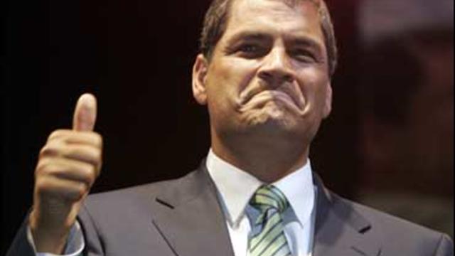 Rafael Correa, thumbs up 