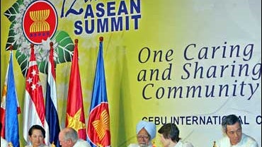 ASEAN leaders at summit 