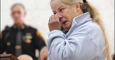 Woman Pleads Guilty In Caged-Kids Case - CBS News