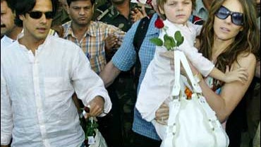 Elizabeth Hurley, Arun Nayar, 