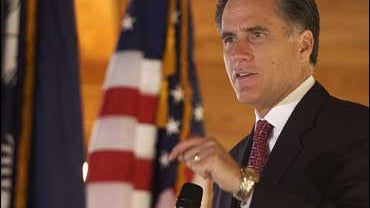 Mitt Romney campaigns 
