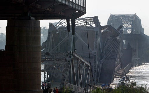 Baghdad Bridge Balst 