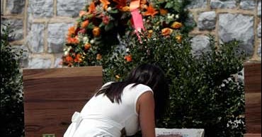 Virginia Tech Victims' Memorial Dedicated - CBS News