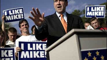 Mike Huckabee campaigns in Florida 
