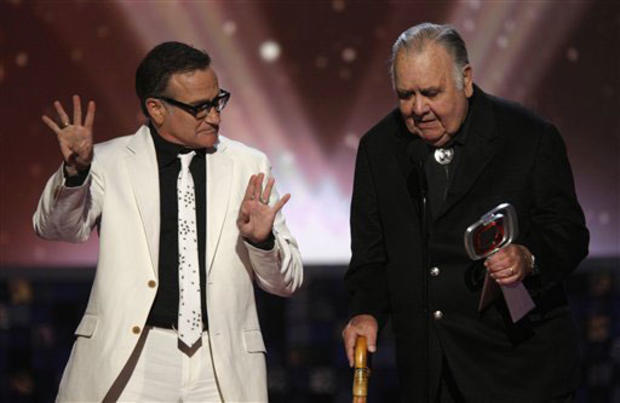 Robin Williams, left, presents Jonathan Winters with the pioneer award at the TV Land Awards on Sunday June 8, 2008 in Santa Monica, Calif. 