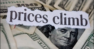 Falling Behind 40 Of Americans Face Crushing Inflation Report Says - bg2g2kk