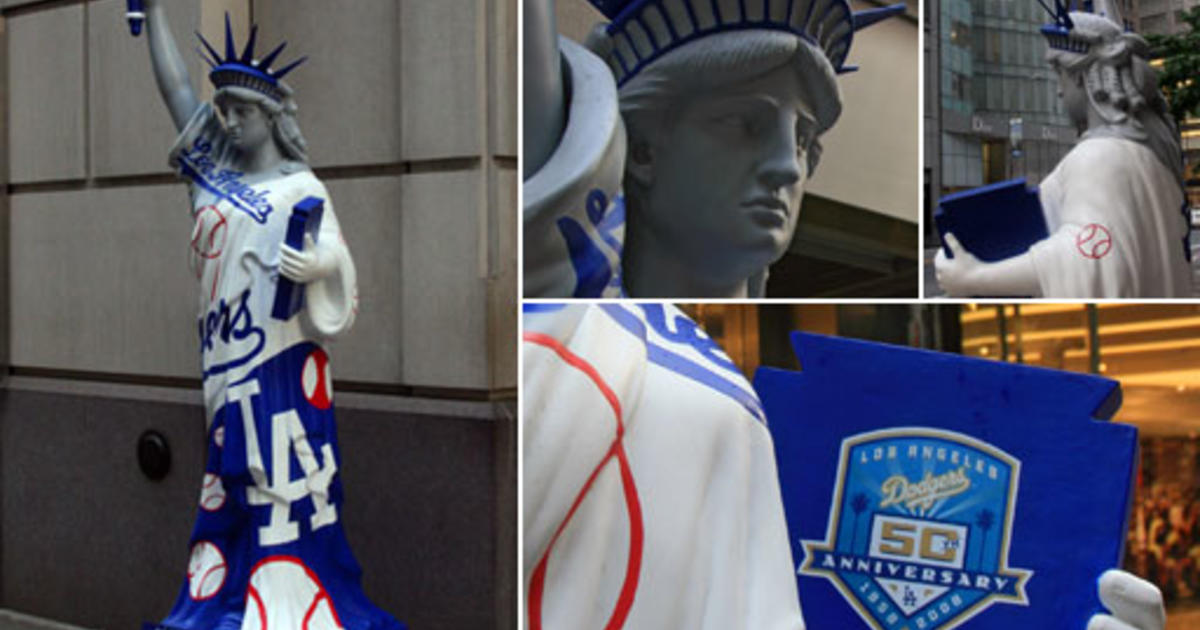 NYC: Statues of Liberty on Parade - All Star Game #2