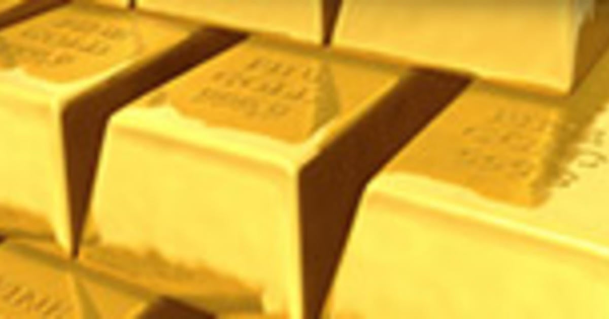 Gold Prices Soaring: Should You Buy Gold Now? - CBS News