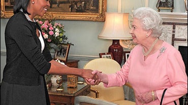 Michelle Obama Queen Elizabeth II 