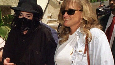 Debbie Rowe and Michael Jackson 