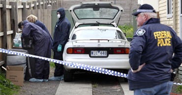 Australia Arrests 4 in Alleged Terror Plot - CBS News