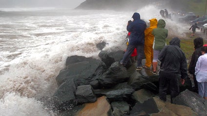 CAROUSEL - Hurricane Bill surf 