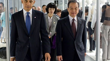 President Obama walks with Chinese Premier Wen Jiabao to their meeting at the U.N. Climate Change Conference in Copenhagen, Denmark, Dec. 18, 2009. (Official White House Photo by Pete Souza) 