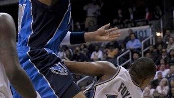 Drew Gooden, Randy Foye 
