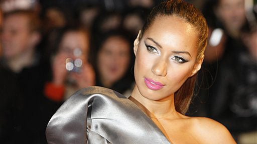 19-brit-leona.jpg 