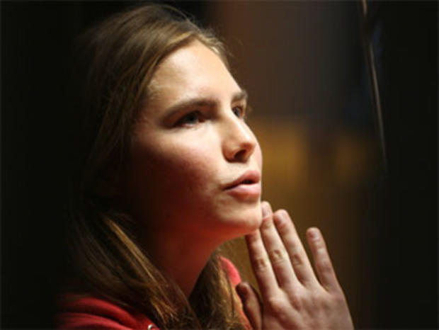 Amanda Knox to Star in Prison Christmas Show, Has an "Incredible Voice" Says Director 