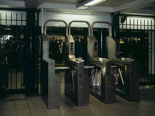 94-subway-turnstile.jpg 