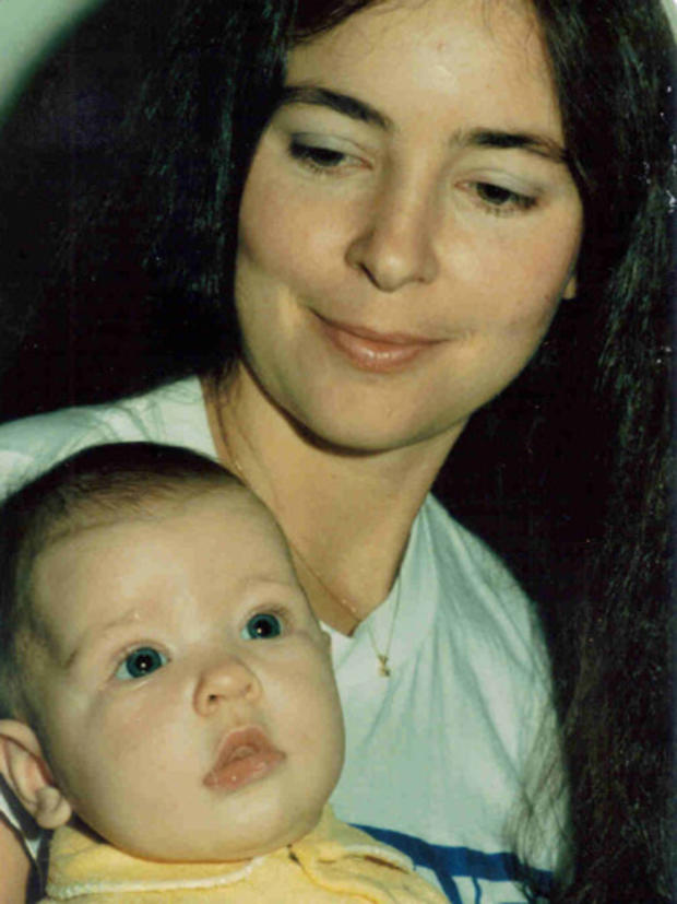 Baby_Katie_and_mom.jpg 