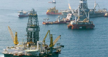 Argument Aboard Oil Rig, Hours Before Explosion - CBS News