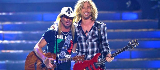 Bret Michaels with Casey James on American Idol finale, May 26, 2010.