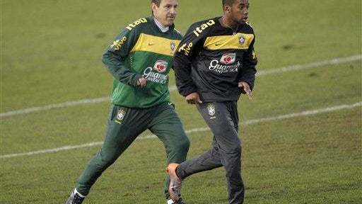 Robinho, Dunga 