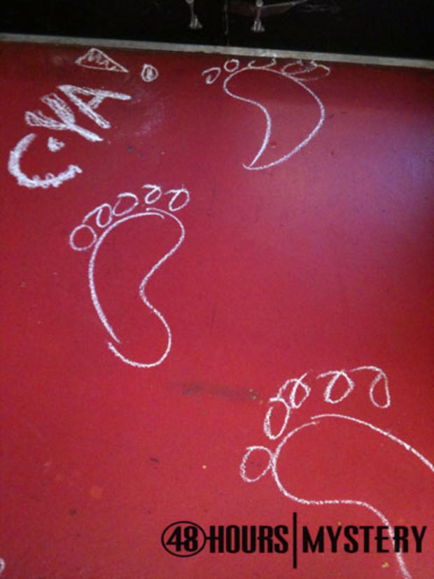 Footprints Allegedly Drawn by Harris-Moore (CBS) 