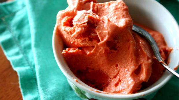 All-Natural Fruity "Ice Cream" 