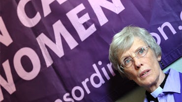 Mary Ann M. Schoettly, activist of the US Women's Ordination Advocates speaks during a press conference, calling Pope Benedict XVI to ordain women, in Rome on June 8, 2010. Eight Roman Catholic women staged a one-minute demonstration for women's ordinatio 