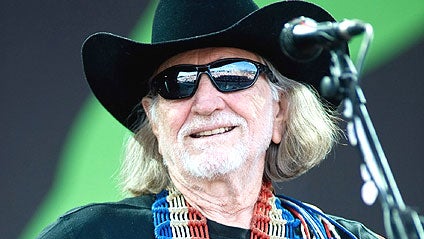 willie_nelson_glasto_424.jpg 