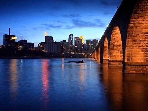 Stone Arch bridge over Mississippi in Minneapolis. 