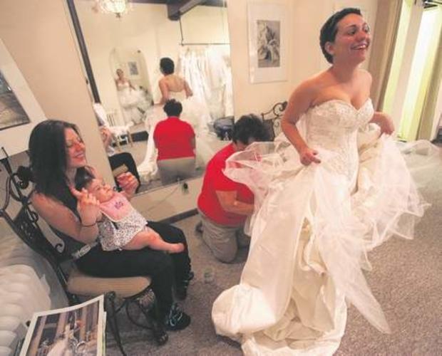 Did Bride Jessica Vega Fake Terminal Illness for Free Wedding Dress? 
