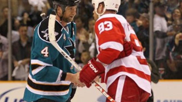 19_sharks_red_wings_playoffs_98931160.jpg 