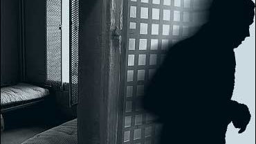 Inmate Ends Up Nearly Naked After Jail Escape Try 