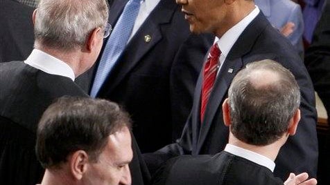 Barack Obama, John Robertsm Samuel Alito, Anthony Kennedy 