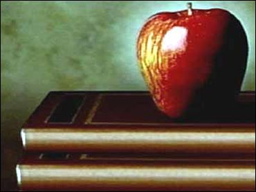 Honolulu Teacher Sexually Assaulted at Elementary School, Two Suspects Sought, Say Police 