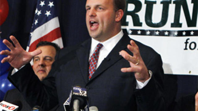 Ex-Eagle Runyan may run for Congress 