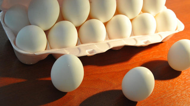 eggs-in-carton_103460760.jpg 