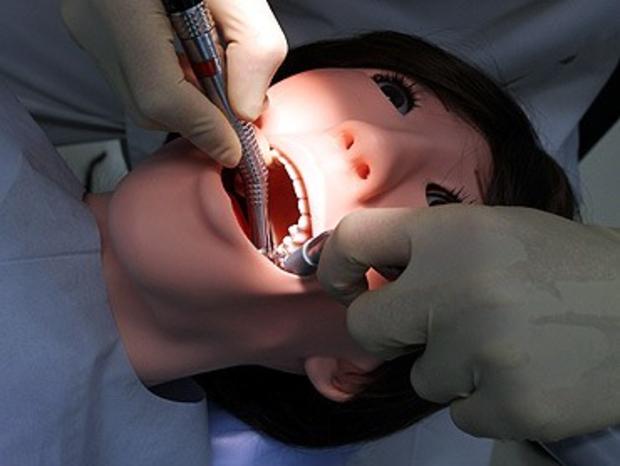 dentist-robot.jpg 