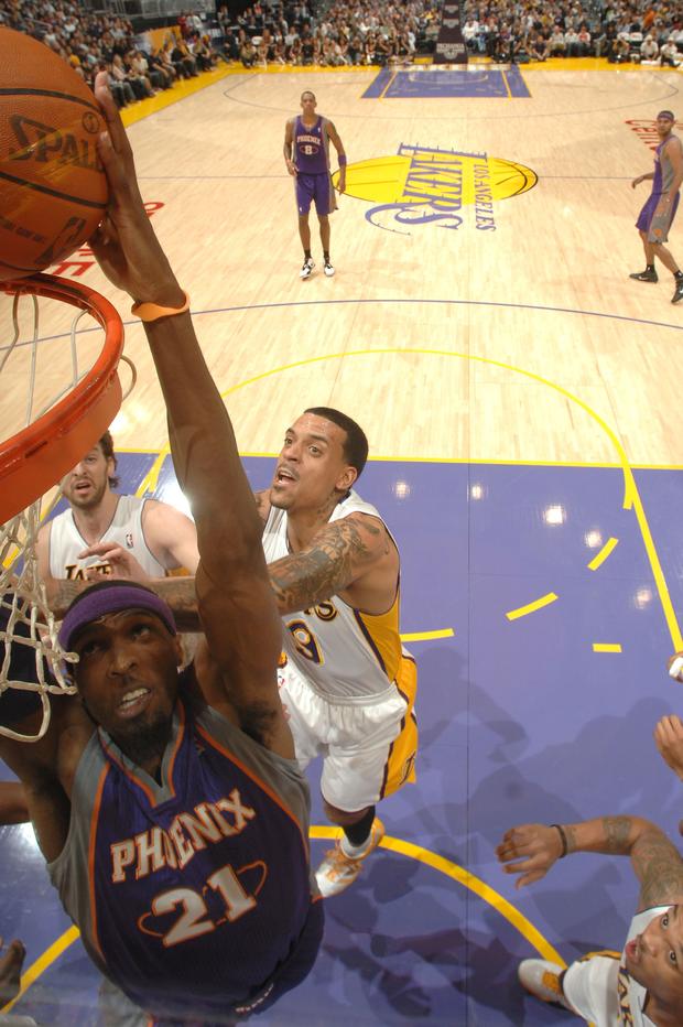 Phoenix Suns v Los Angeles Lakers 